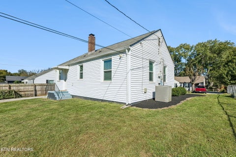Tiny photo for 1906 Earl Ave, Knoxville, TN 37920 (MLS # 1359556)