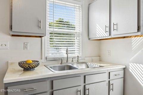 Tiny photo for 1906 Earl Ave, Knoxville, TN 37920 (MLS # 1359556)