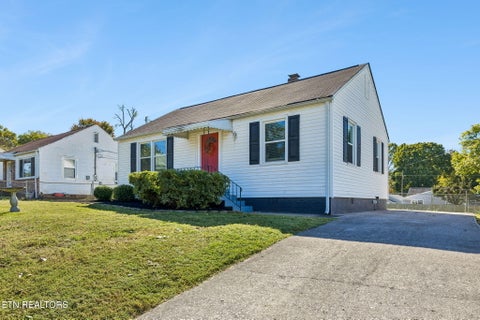 Tiny photo for 1906 Earl Ave, Knoxville, TN 37920 (MLS # 1359556)