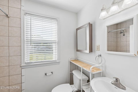 Tiny photo for 1906 Earl Ave, Knoxville, TN 37920 (MLS # 1359556)