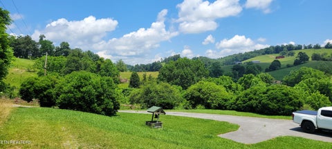 Tiny photo for 151 Rolen Rd, New Tazewell, TN 37825 (MLS # 1344222)