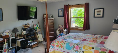 Tiny photo for 151 Rolen Rd, New Tazewell, TN 37825 (MLS # 1344222)