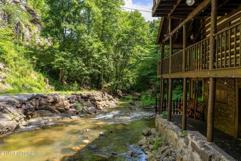 Tiny photo for 2171 Wears Valley Rd, Sevierville, TN 37862 (MLS # 1348952)