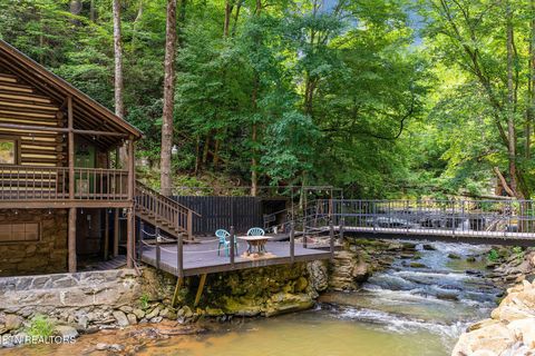 Tiny photo for 2171 Wears Valley Rd, Sevierville, TN 37862 (MLS # 1348952)