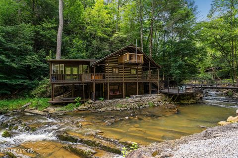 Tiny photo for 2171 Wears Valley Rd, Sevierville, TN 37862 (MLS # 1348952)
