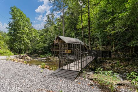 Tiny photo for 2171 Wears Valley Rd, Sevierville, TN 37862 (MLS # 1348952)