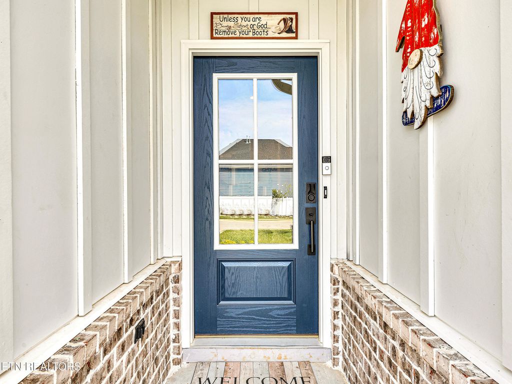 Photo of 1212 Fort Craig Tr, Maryville, TN 37803 (MLS # 1316987)