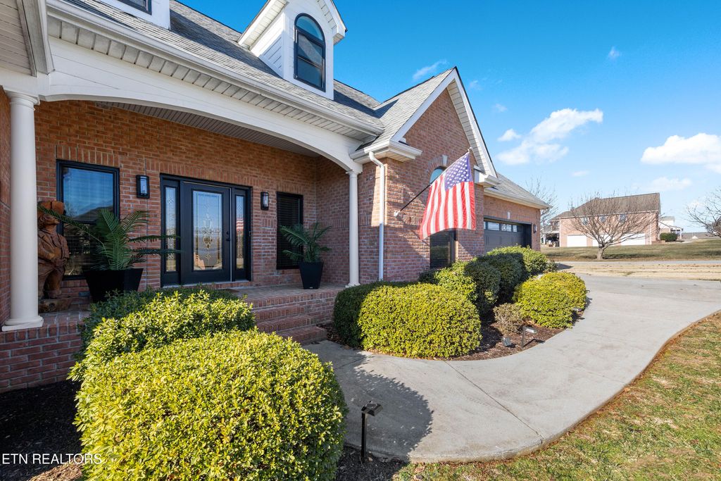 Photo of 3737 Riverbrook Drive, Louisville, TN 37777 (MLS # 1288385)