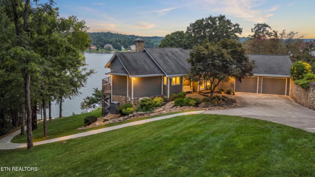 Photo of 1160 Chula Vista Drive, Friendsville, TN 37737 (MLS # 1351375)