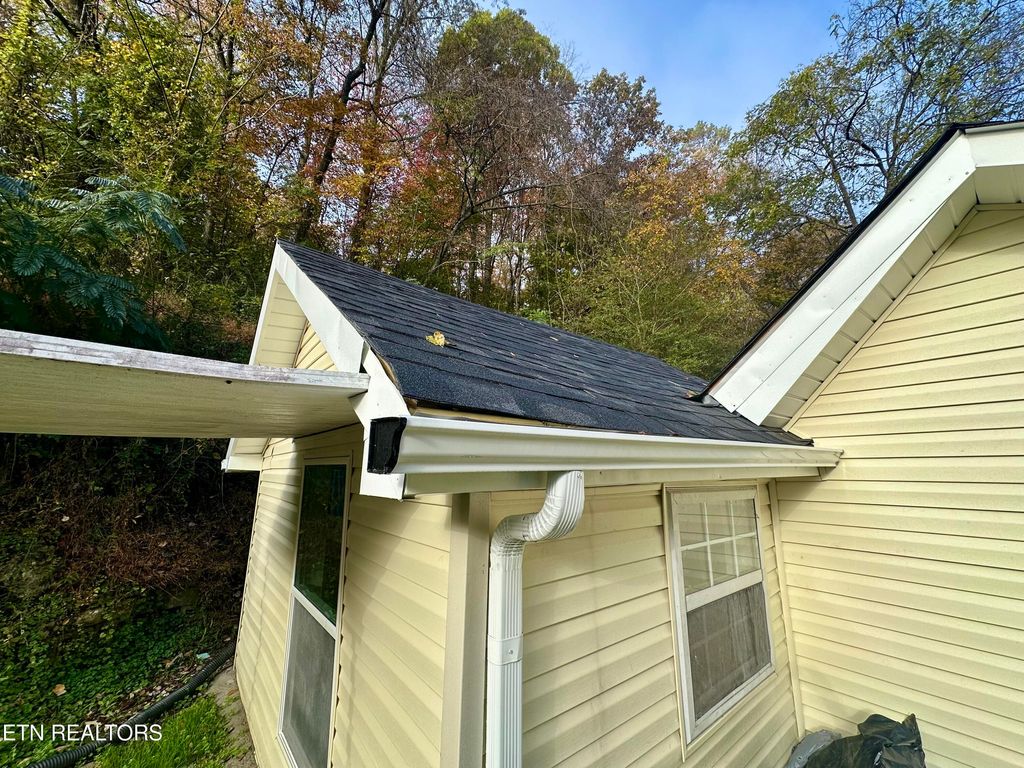 Photo of 512 Spring St, Clinton, TN 37716 (MLS # 1320733)