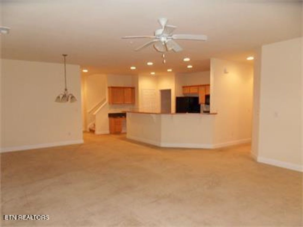 Photo of 114 Hardinberry St, Oak Ridge, TN 37830 (MLS # 1341342)