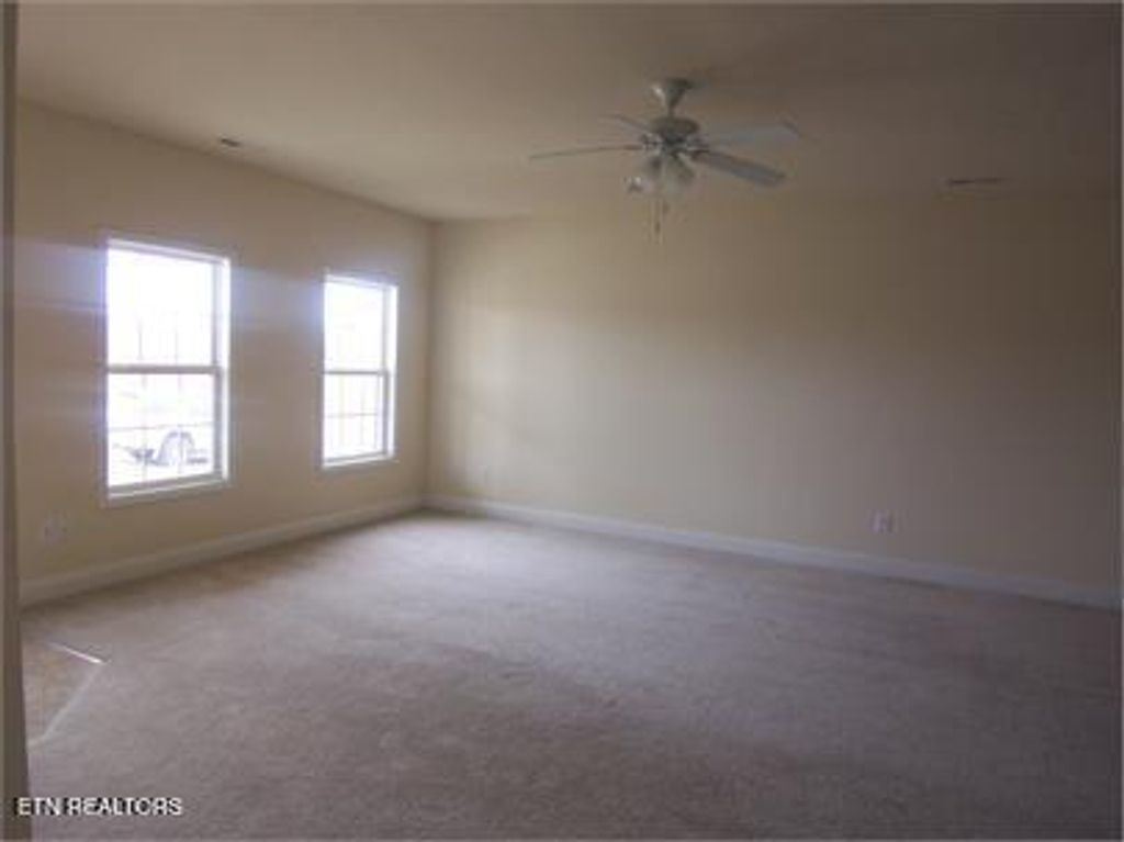 Photo of 114 Hardinberry St, Oak Ridge, TN 37830 (MLS # 1341342)
