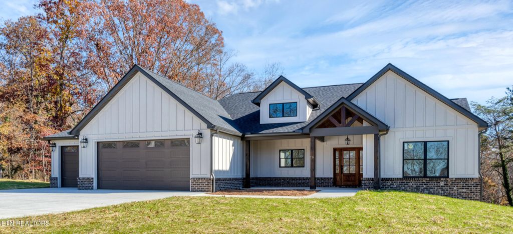 Photo of 734 Lake Vista Drive, Friendsville, TN 37737 (MLS # 1282069)