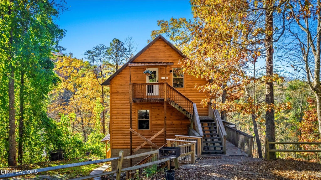 Photo of 131 John Green Rd, Gatlinburg, TN 37738 (MLS # 1343768)