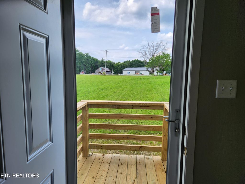 Photo of 1450 Pennsylvania Ave, Jamestown, TN 38556 (MLS # 1319324)