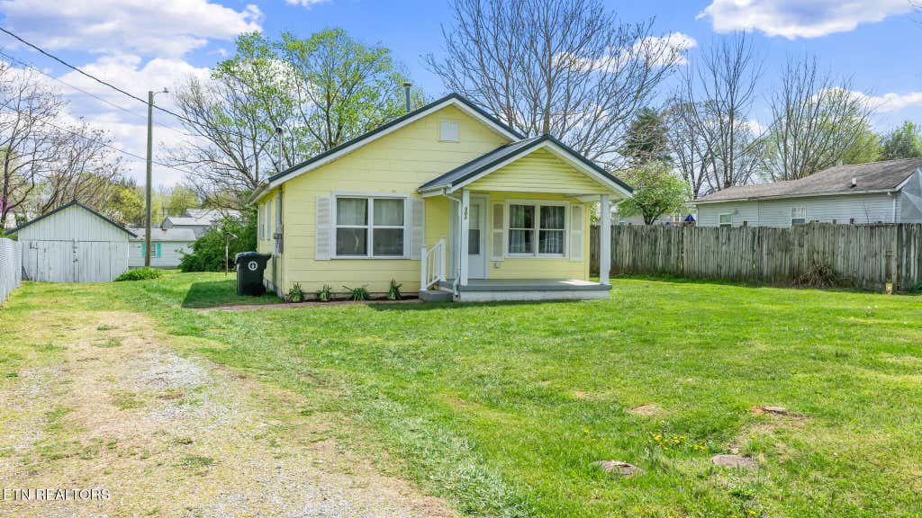 Photo of 304 Ridgelawn Ave, Morristown, TN 37814 (MLS # 1296167)