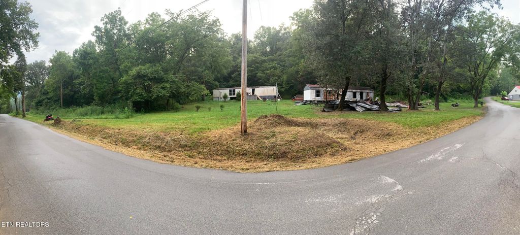 Photo of 401 Rudd Hollow Rd, Townsend, TN 37882 (MLS # 1312784)