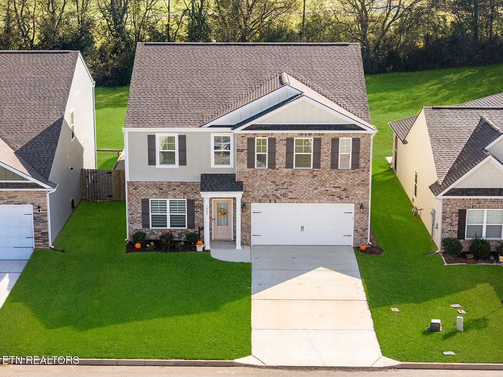 Photo of 1063 Hampton Place Circle, Loudon, TN 37774 (MLS # 1318944)