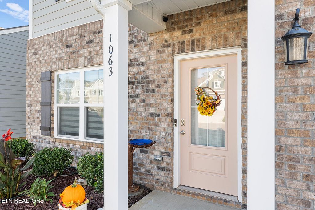 Photo of 1063 Hampton Place Circle, Loudon, TN 37774 (MLS # 1318944)