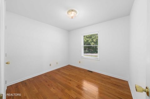 Tiny photo for 106 Balboa Drive, Rockwood, TN 37854 (MLS # 1349050)