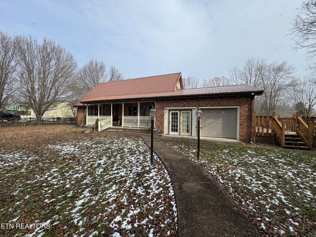 Photo of 233 Hickory Mill Rd, Huntsville, TN 37756 (MLS # 1288794)