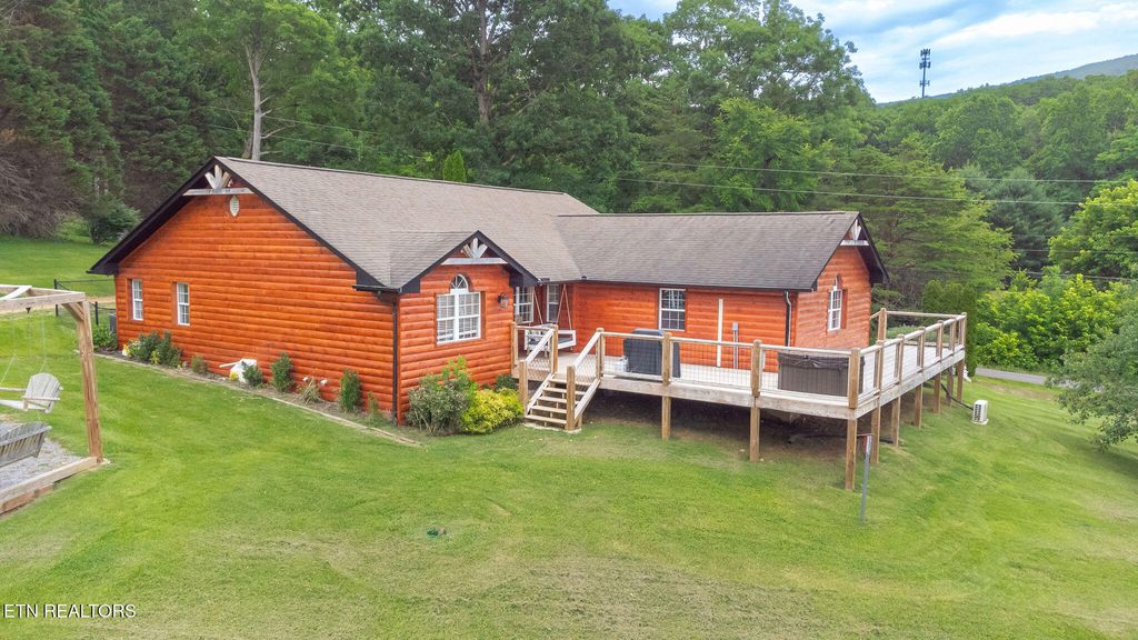 Photo of 3307 Valley High Rd, Sevierville, TN 37862 (MLS # 1338887)