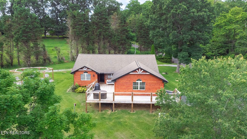 Photo of 3307 Valley High Rd, Sevierville, TN 37862 (MLS # 1338887)