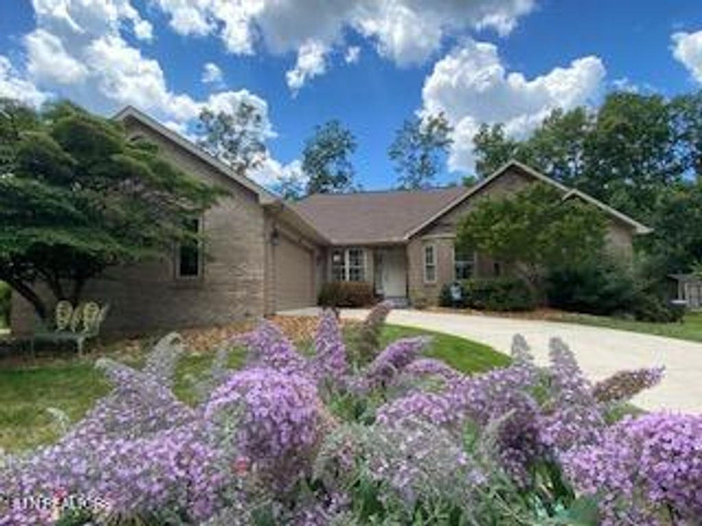 Photo of 116 Huntington Drive, Fairfield Glade, TN 38558 (MLS # 1292626)