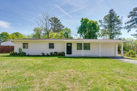 Photo of 1606 Redwood Drive, Chattanooga, TN 37421 (MLS # 1336913)