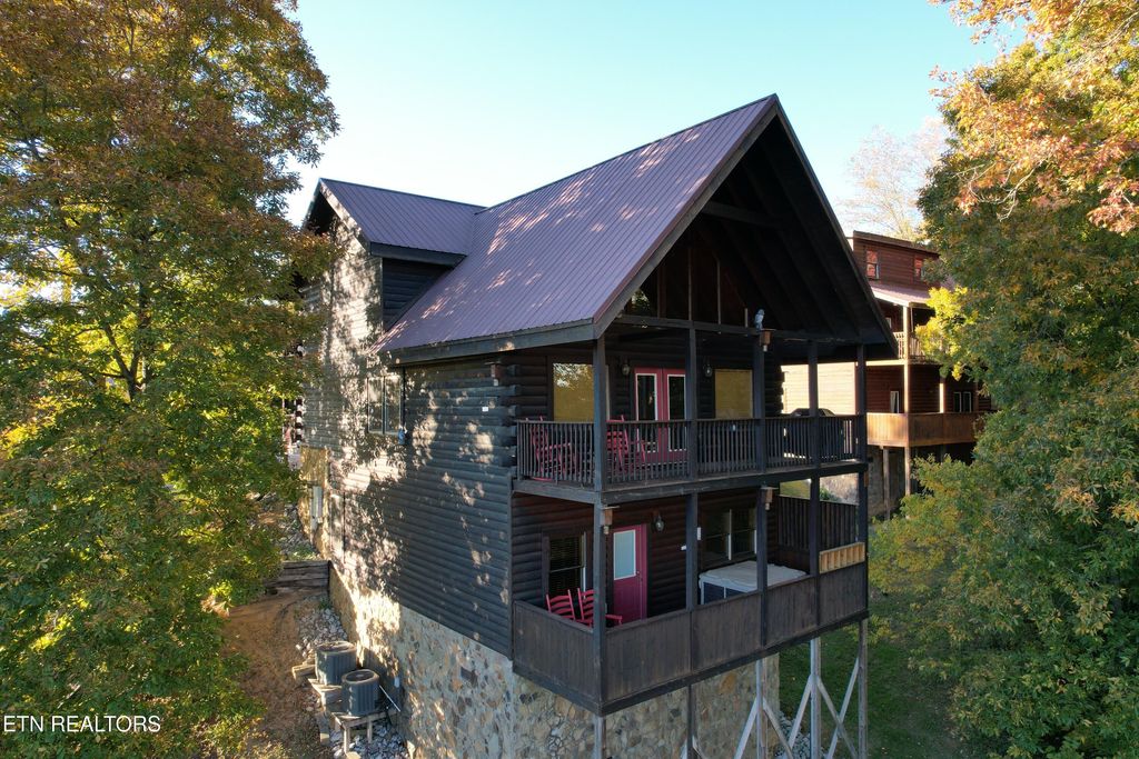 Photo of 1544 Rainbow Ridge Way, Sevierville, TN 37862 (MLS # 1317110)