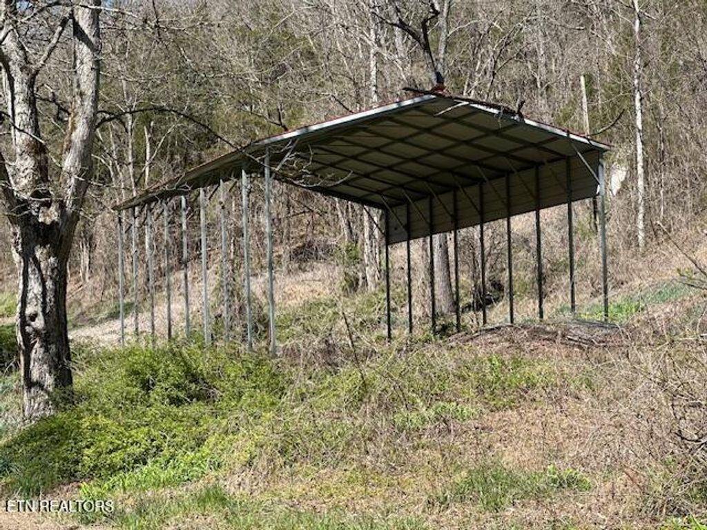 Photo of 188 Hamblin Branch Rd, Rose Hill, VA 24281 (MLS # 1334115)