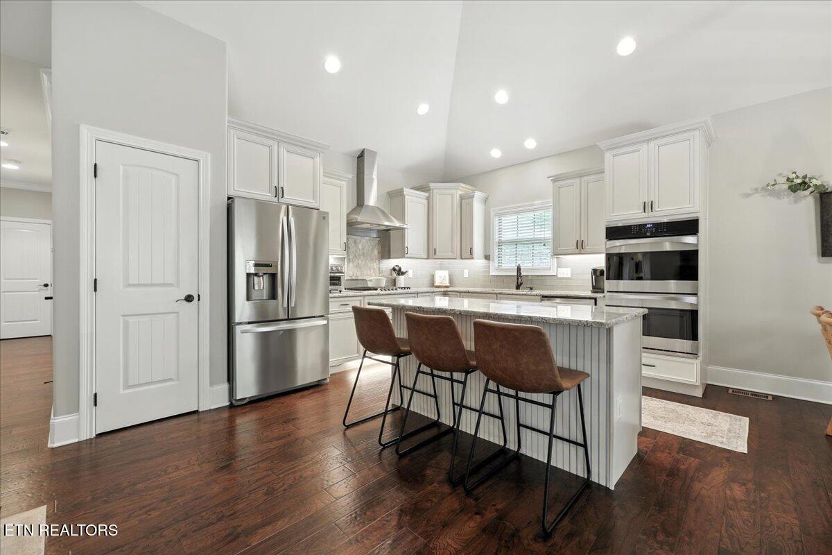 3765 Sheldon Place