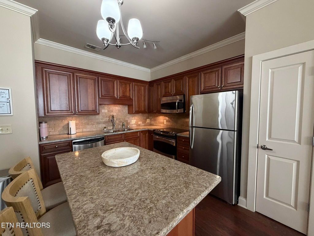 Photo of 445 W W. Blount Ave Ave #308, Knoxville, TN 37920 (MLS # 1325593)