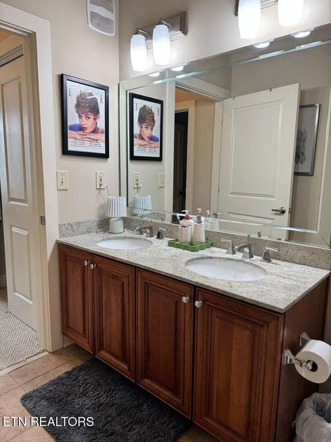 Tiny photo for 445 W W. Blount Ave Ave #308, Knoxville, TN 37920 (MLS # 1325593)