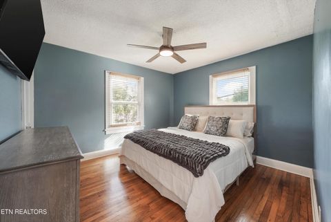 Tiny photo for 2704 Forestdale Ave, Knoxville, TN 37917 (MLS # 1337775)