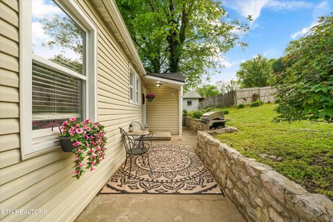 Tiny photo for 2704 Forestdale Ave, Knoxville, TN 37917 (MLS # 1337775)
