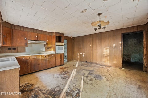 Tiny photo for 693 Hassler Mill Rd, Harriman, TN 37748 (MLS # 1357371)
