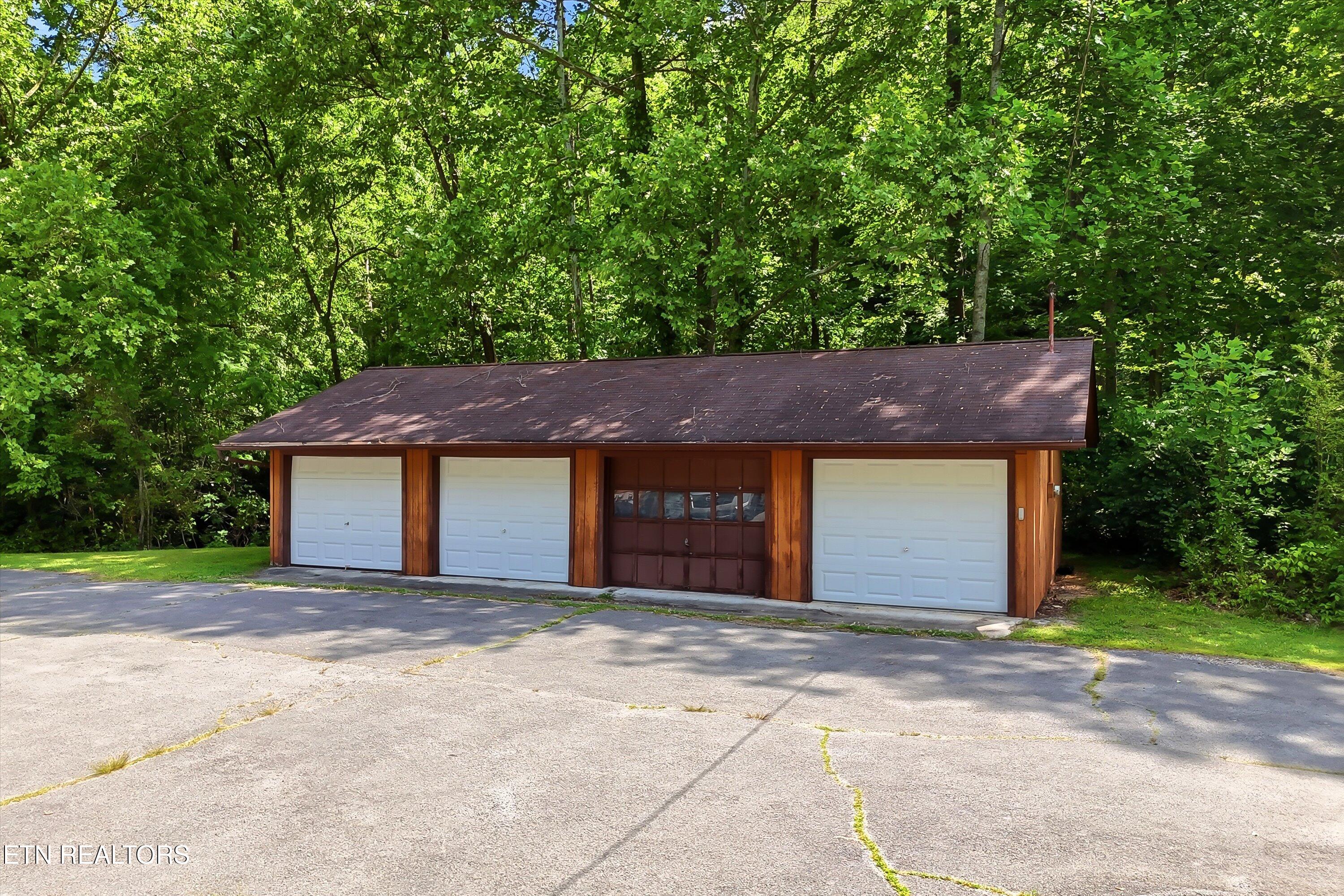 197 - 207 Gum Hollow Rd 197 - 207