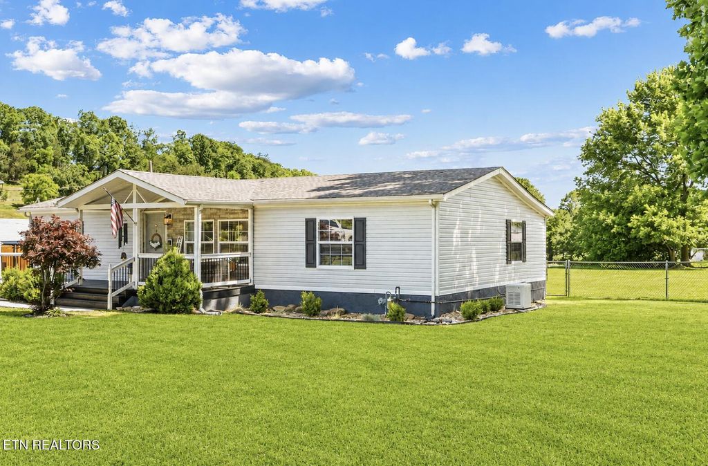 Photo of 634 Nursery Rd #634, Dandridge, TN 37725 (MLS # 1339276)