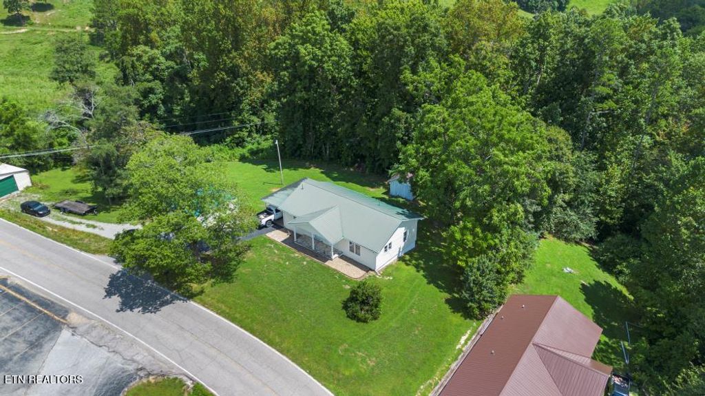 Photo of 2473 Long Hollow Rd, LaFollette, TN 37766 (MLS # 1310744)