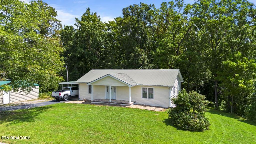Photo of 2473 Long Hollow Rd, LaFollette, TN 37766 (MLS # 1310744)