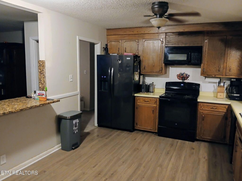 Photo of 7944 Whitcomb Rd, Powell, TN 37849 (MLS # 1326922)