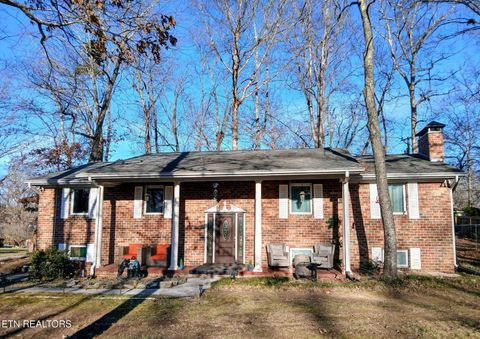 Photo of 7944 Whitcomb Rd, Powell, TN 37849 (MLS # 1326922)