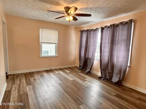 Tiny photo for 2638 Summitt Ave, Knoxville, TN 37917 (MLS # 1328333)