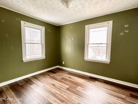 Tiny photo for 2638 Summitt Ave, Knoxville, TN 37917 (MLS # 1328333)