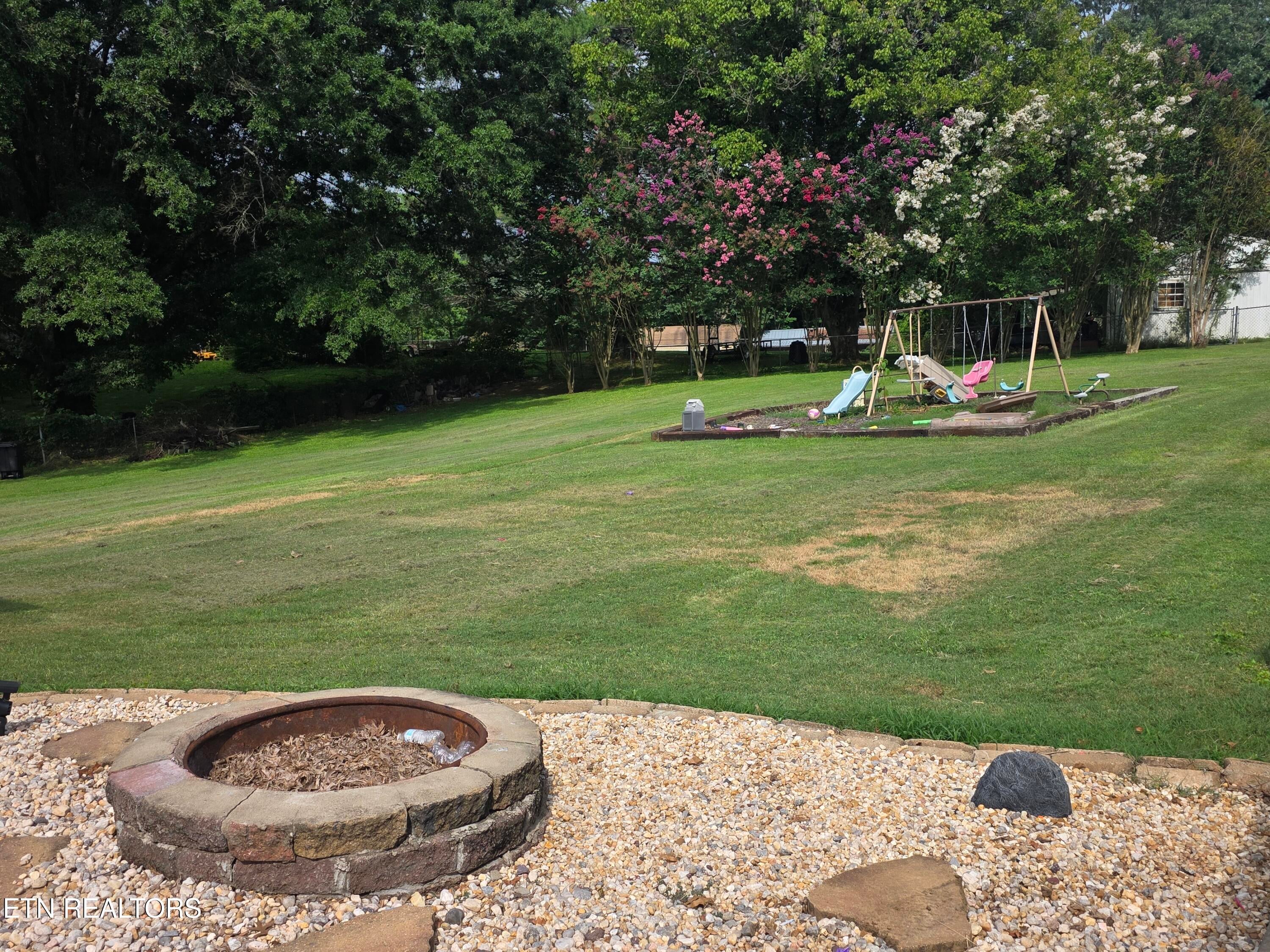 1283 Laurel Rd