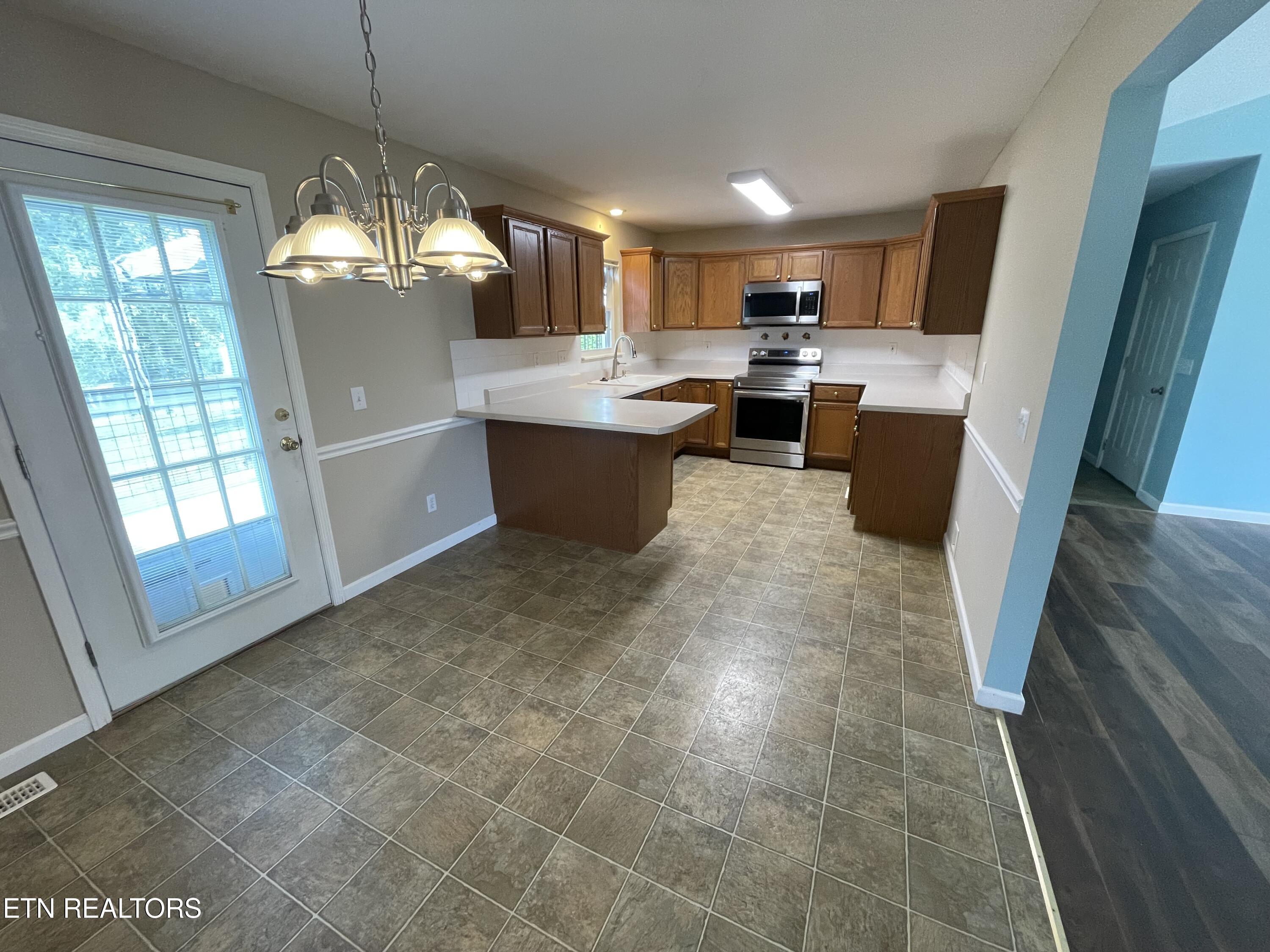 125 Hartland Drive