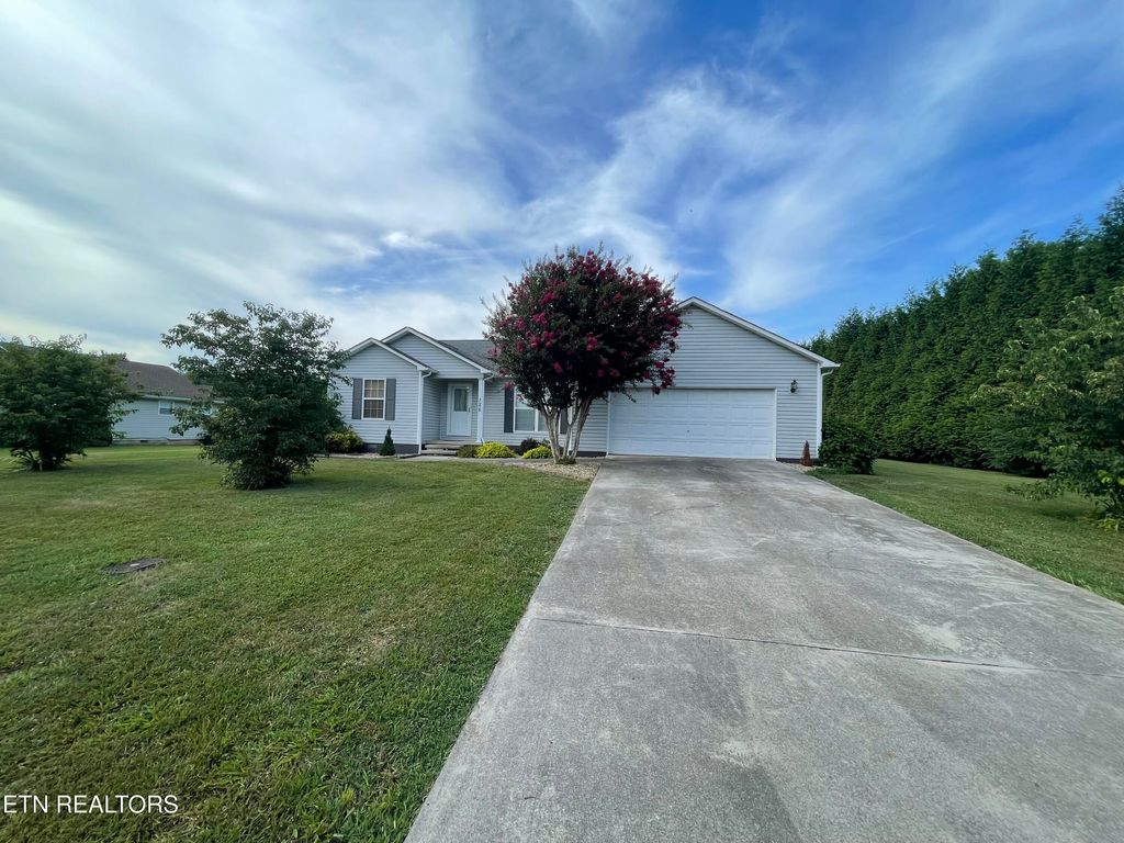 Photo of 125 Hartland Drive, Madisonville, TN 37354 (MLS # 1308565)