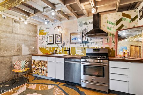 Tiny photo for 1241 Armstrong Ave, Knoxville, TN 37917 (MLS # 1323176)