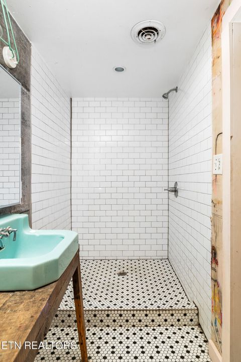 Tiny photo for 1241 Armstrong Ave, Knoxville, TN 37917 (MLS # 1323176)